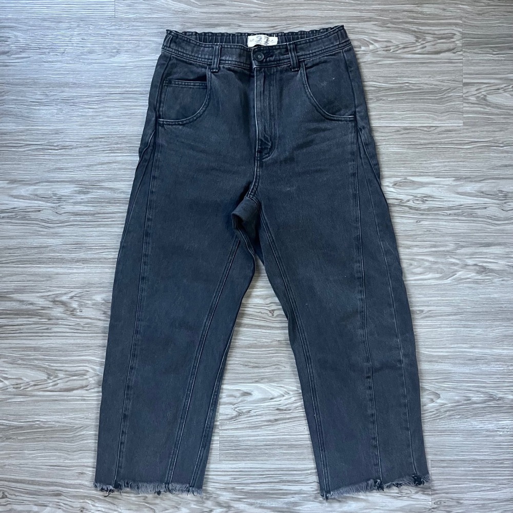Free People We The Free Barrel Jeans Washed Black Raw Hem Seam Detail Size 27
